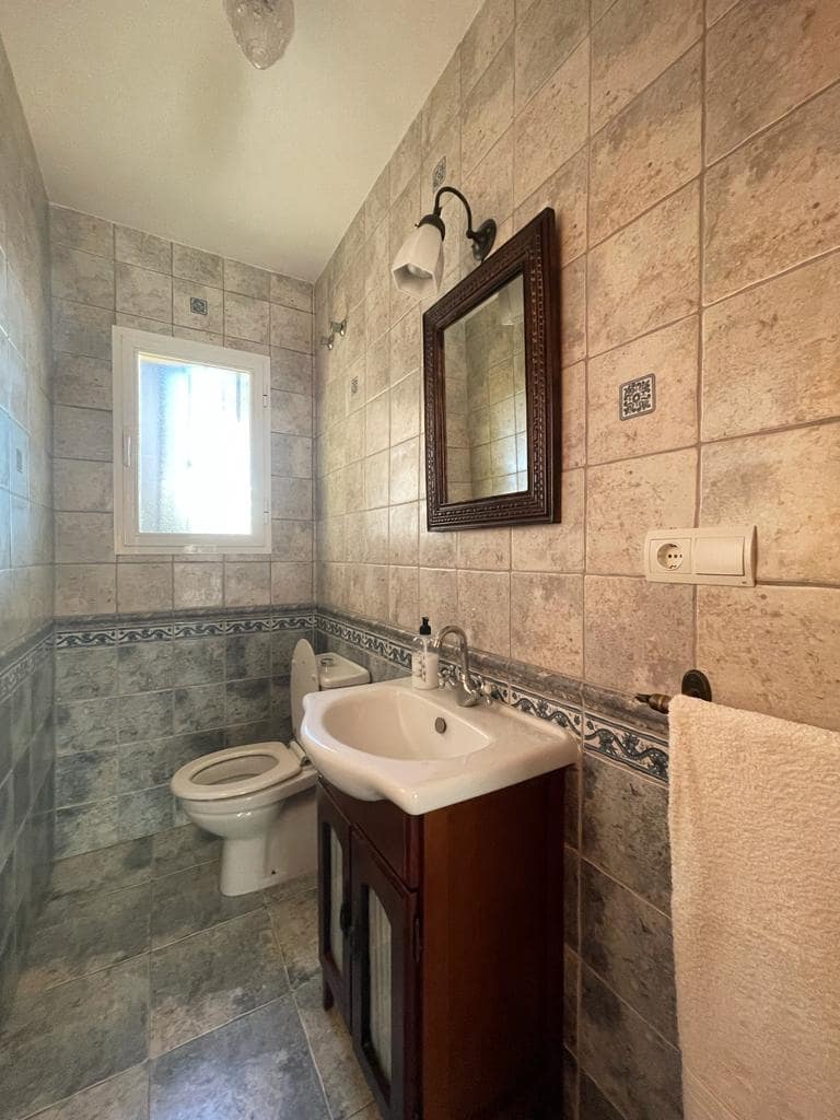 5 sovrum Semi-fristående Villa till salu i Velez-Malaga med pool garage - 437 000 € (Ref: 9614727)