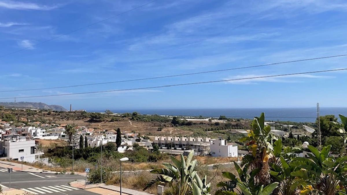 4 sypialnia Willa na sprzedaż w Nerja - 699 000 € (Ref: 9719491)