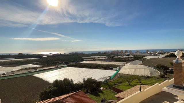 3 sovrum Radhus till salu i El Peñoncillo, Torrox med pool - 469 000 € (Ref: 9719493)