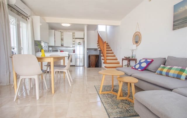 3 chambre Villa/Maison Mitoyenne à vendre à Burriana, Nerja avec piscine - 565 000 € (Ref: 9719494)