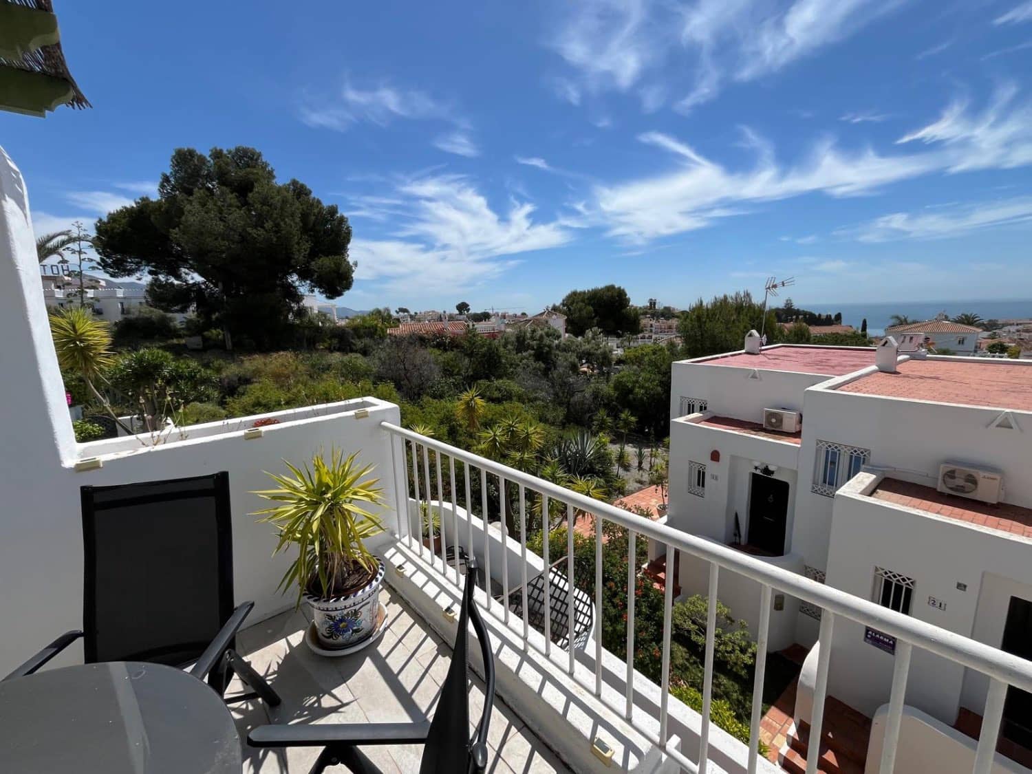 3 chambre Villa/Maison Mitoyenne à vendre à Nerja avec piscine - 565 000 € (Ref: 9719494)