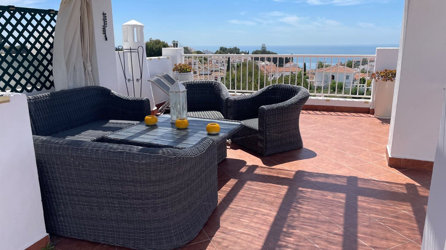 3 chambre Villa/Maison Mitoyenne à vendre à Nerja avec piscine - 565 000 € (Ref: 9719494)