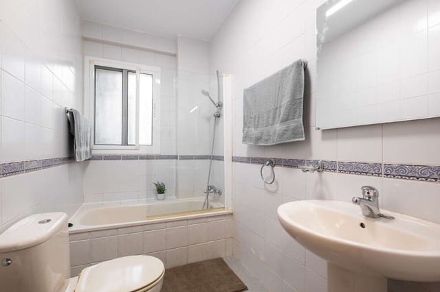 2 chambre Appartement de Plage à vendre à Nerja avec piscine - 279 000 € (Ref: 9770292)