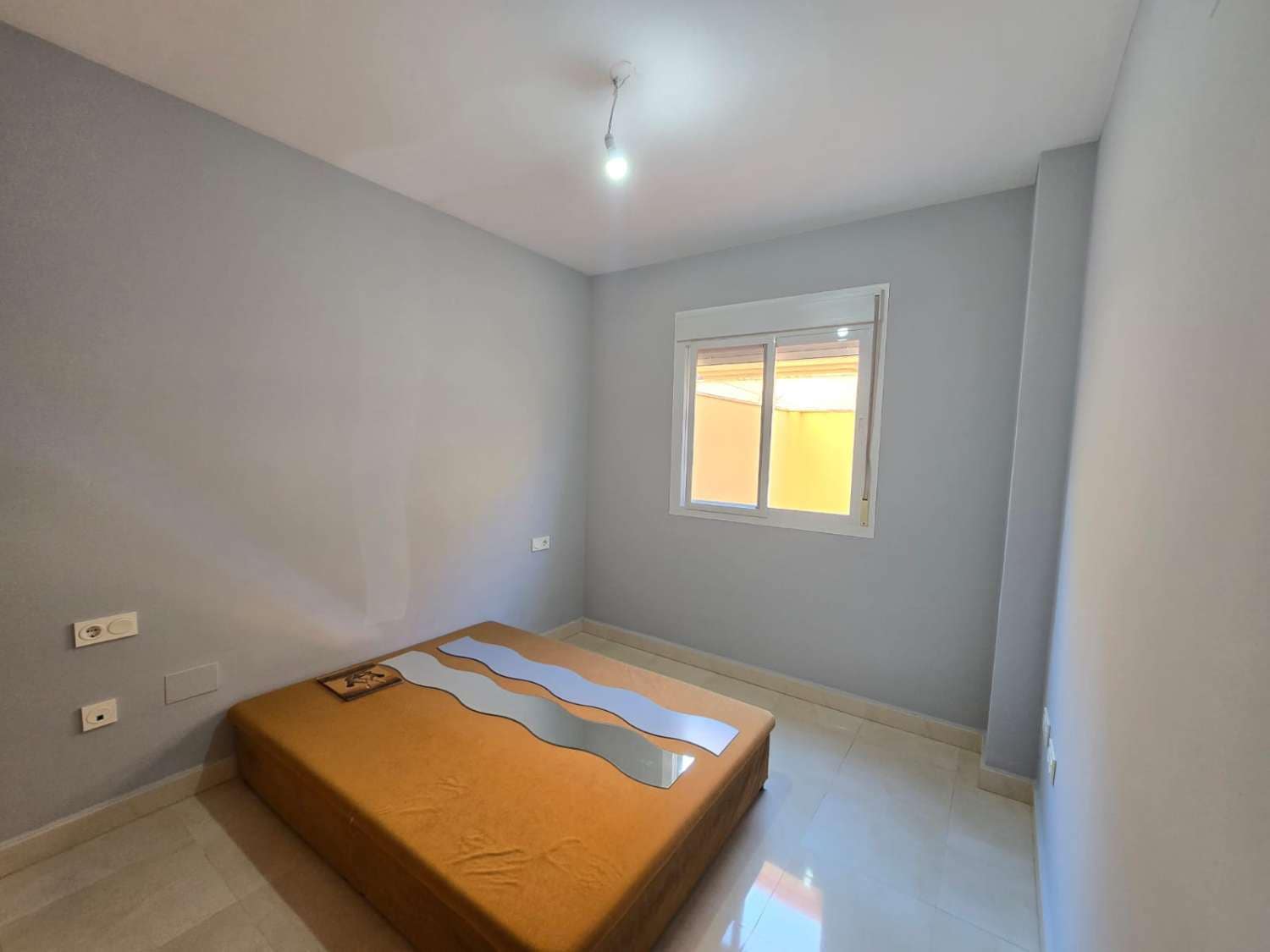 Piso de 2 habitaciones en Torrox en venta - 305.000 € (Ref: 9830640)