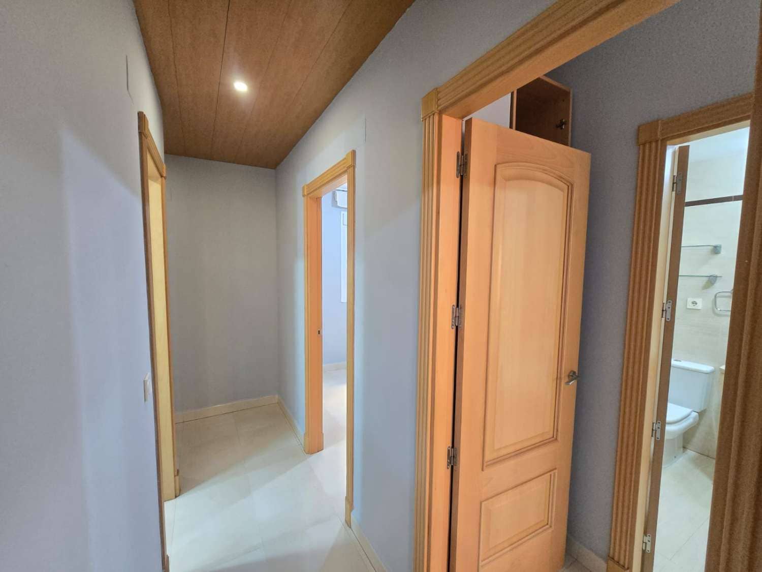 Piso de 2 habitaciones en Torrox en venta - 305.000 € (Ref: 9830640)