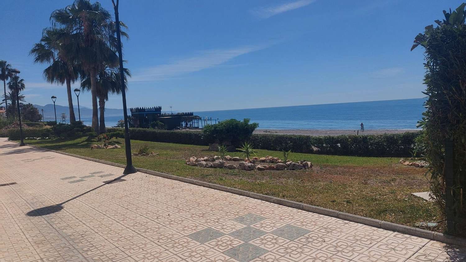 3 bedroom Penthouse for sale in Torrox - € 420,000 (Ref: 9848996)