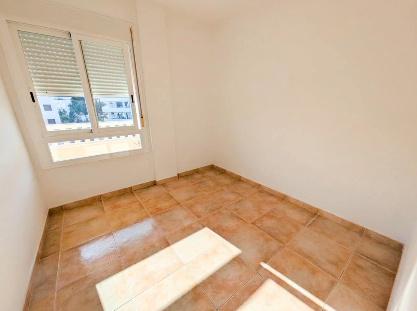 2 sypialnia Apartament na sprzedaż w Torrox z basenem - 260 000 € (Ref: 9935493)