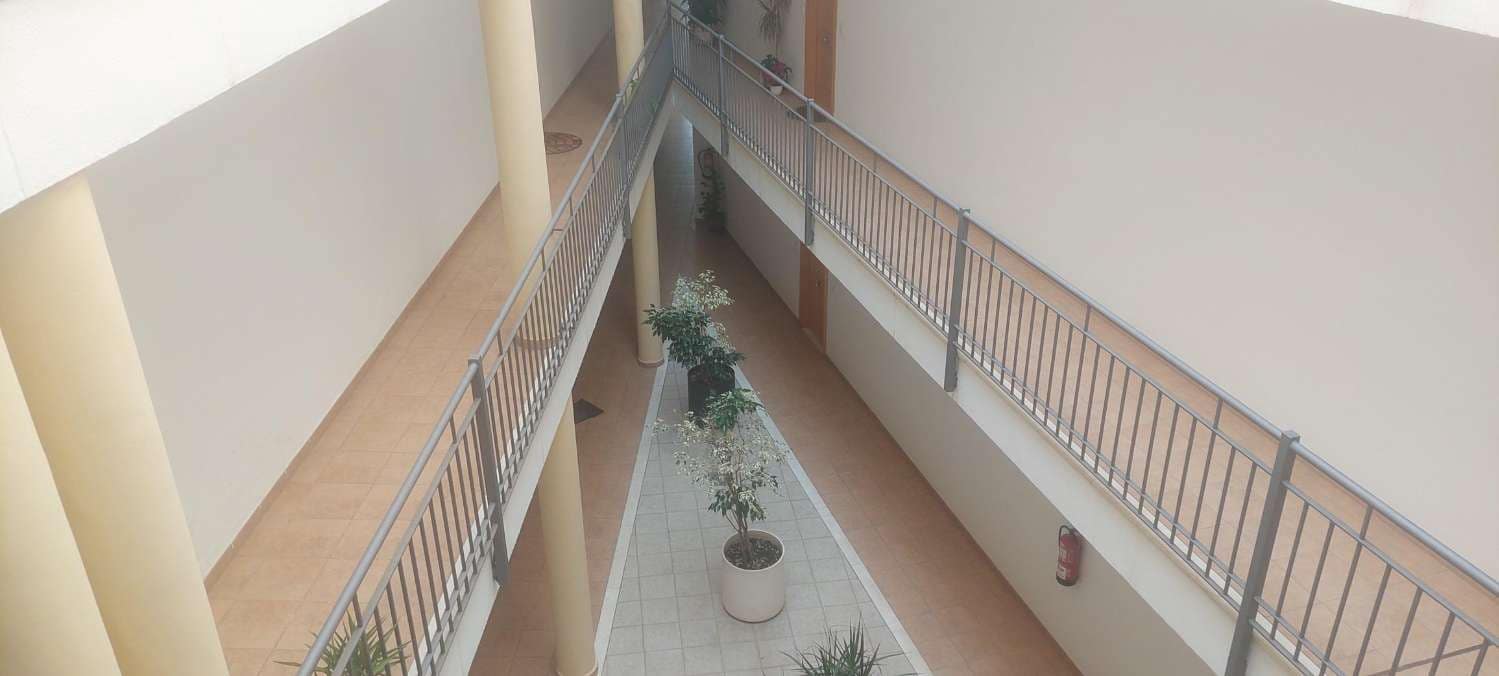 2 sypialnia Apartament na sprzedaż w Torrox z basenem - 260 000 € (Ref: 9935493)
