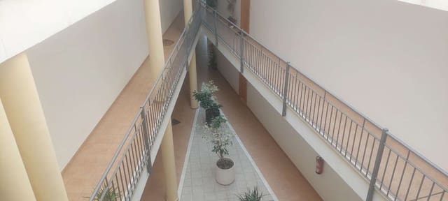 2 soveværelse Lejlighed til salg i Torrox med swimmingpool - € 260.000 (Ref: 9935493)