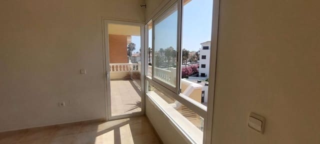 2 soveværelse Lejlighed til salg i Torrox med swimmingpool - € 260.000 (Ref: 9935493)
