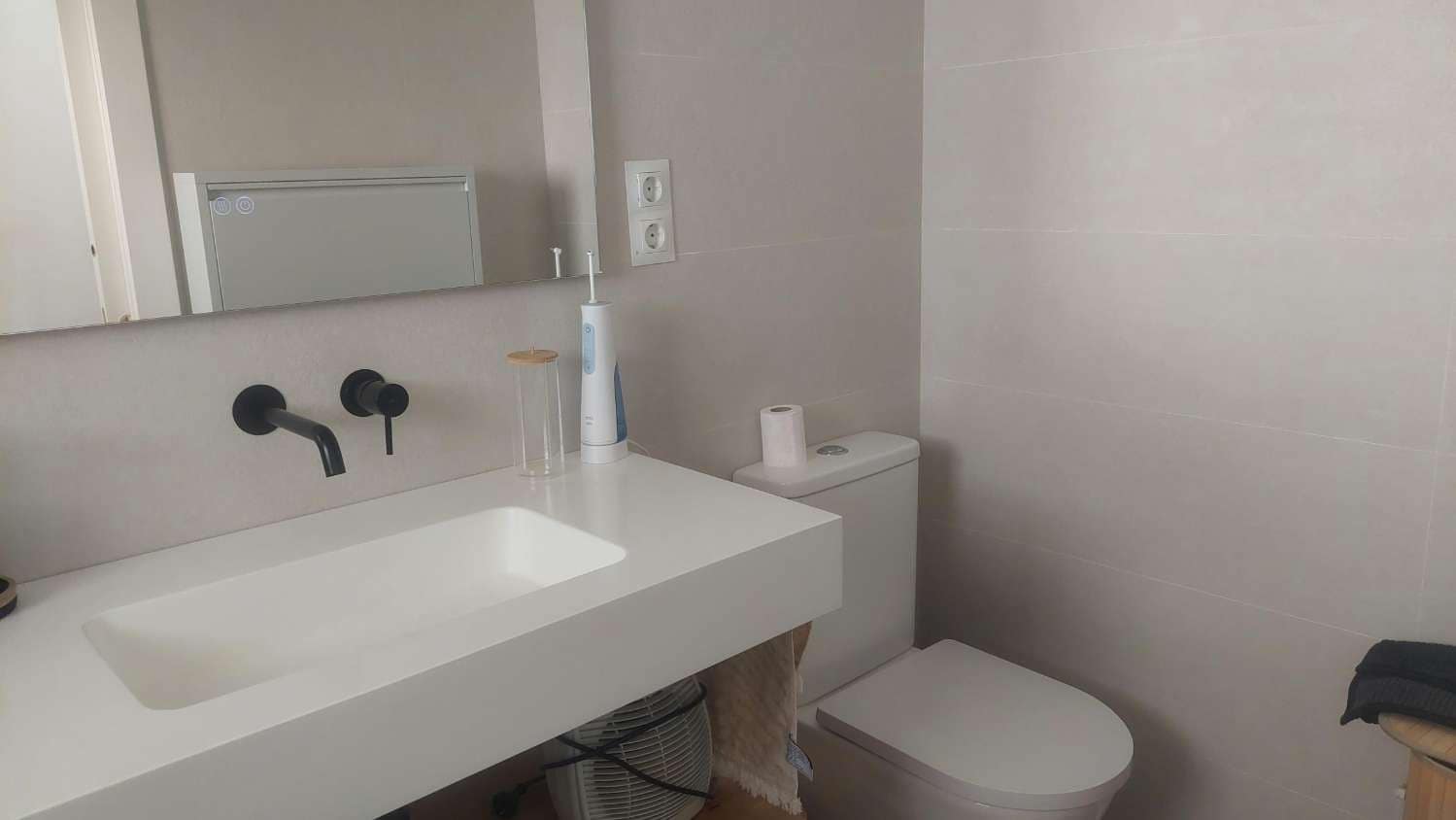 2 bedroom Flat for sale in Torrox-Costa with pool - € 275,000 (Ref: 9972842)
