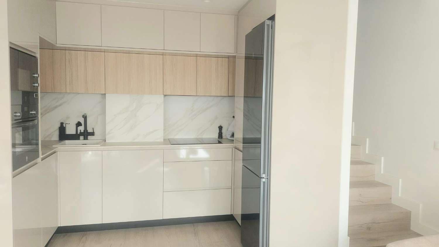 2 bedroom Flat for sale in Torrox-Costa with pool - € 275,000 (Ref: 9972842)