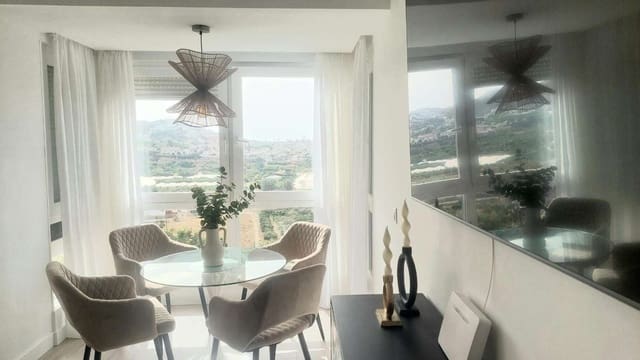 Piso de 2 habitaciones en Urbanización Santa Rosa, Torrox en venta con piscina - 275.000 € (Ref: 9972842)