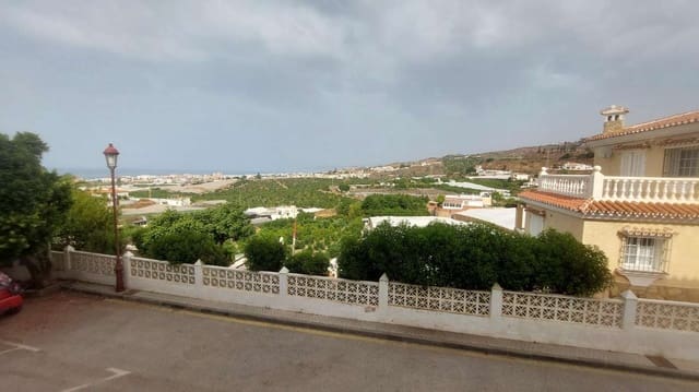 Piso de 2 habitaciones en Urbanización Santa Rosa, Torrox en venta con piscina - 275.000 € (Ref: 9972842)
