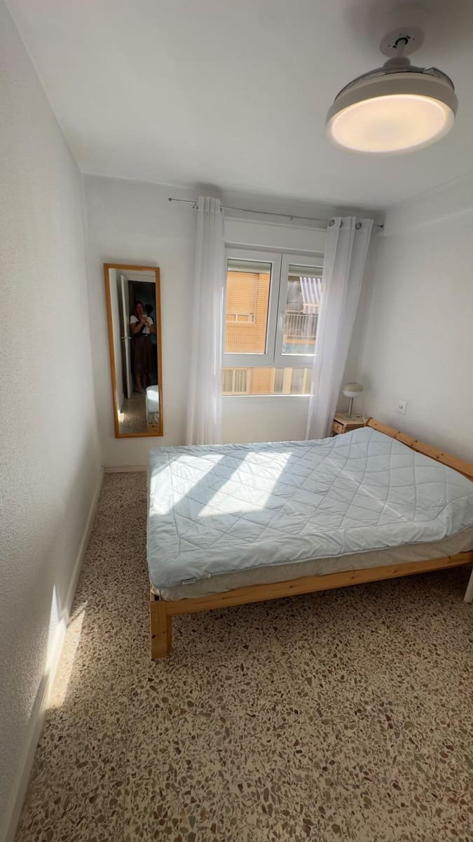 3 Zimmer Apartment zu vermieten in Torrevieja - 1.150 € (Ref: 10067967)