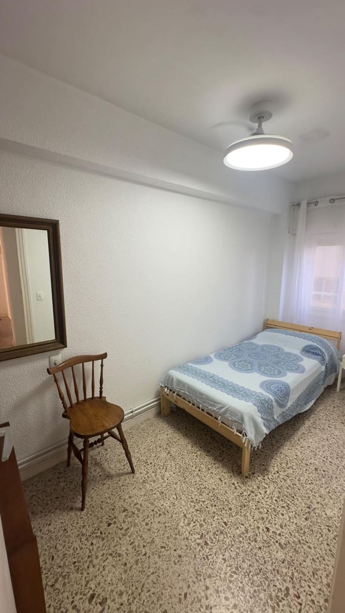 3 Zimmer Apartment zu vermieten in Torrevieja - 1.150 € (Ref: 10067967)