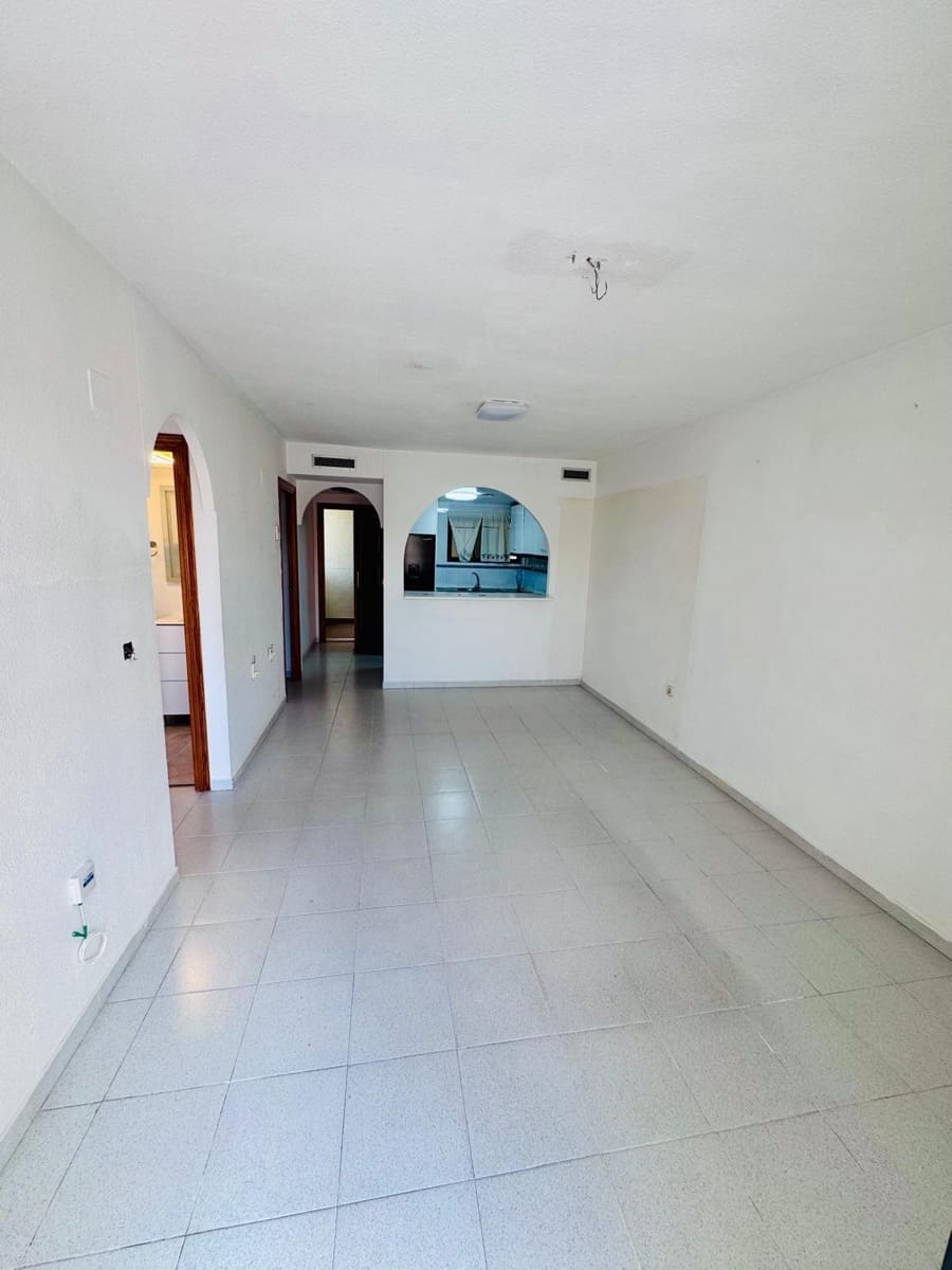 2 bedroom Apartment for sale in Torrevieja with pool - € 149,900 (Ref: 10081257)
