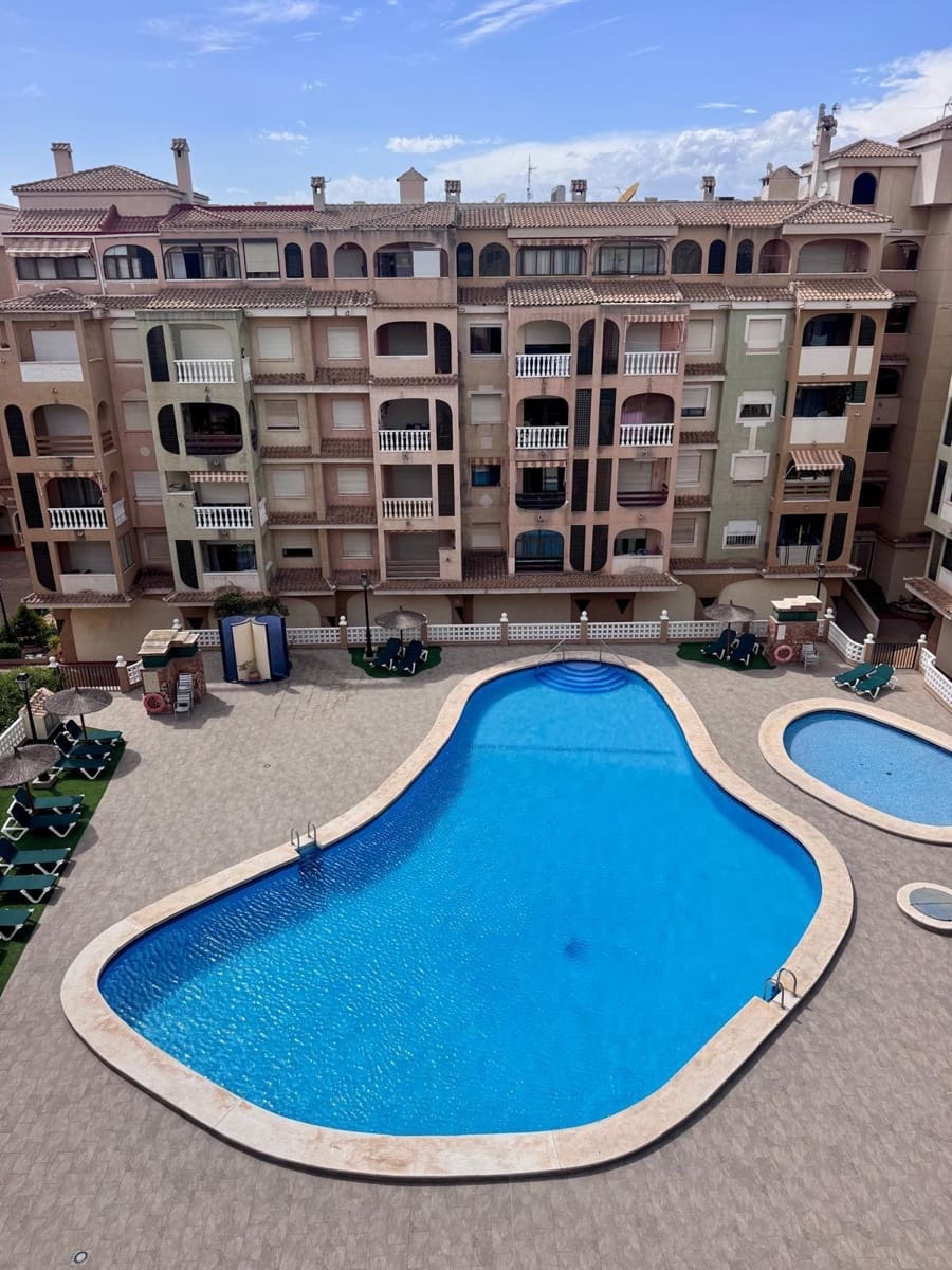2 bedroom Apartment for sale in Torrevieja with pool - € 149,900 (Ref: 10081257)