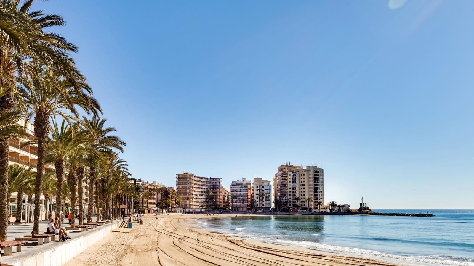 2 makuuhuone Huoneisto myytävänä paikassa Torrevieja mukana uima-altaan - 149 500 € (Ref: 10115900)