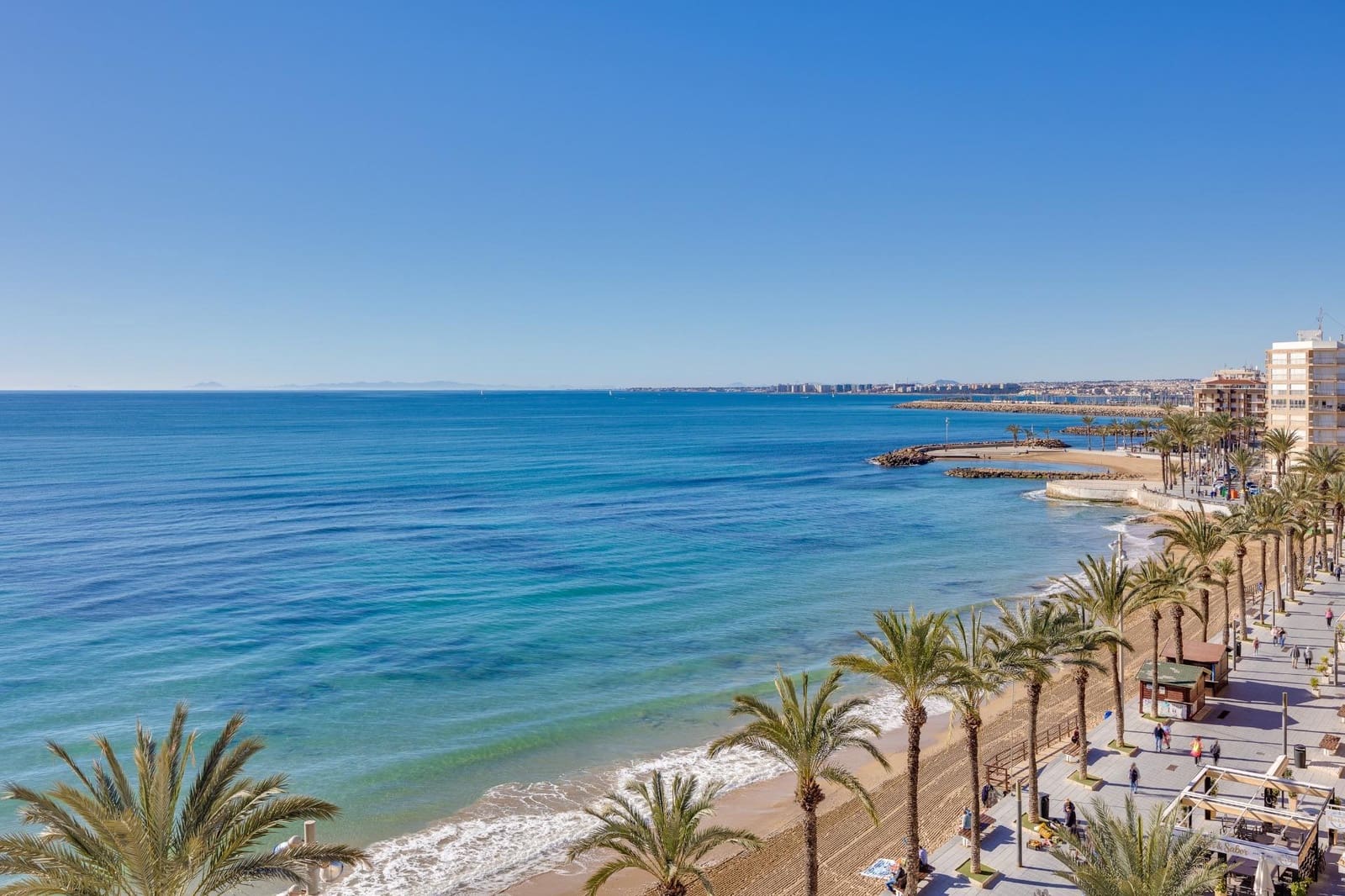 2 makuuhuone Huoneisto myytävänä paikassa Torrevieja mukana uima-altaan - 149 500 € (Ref: 10115900)