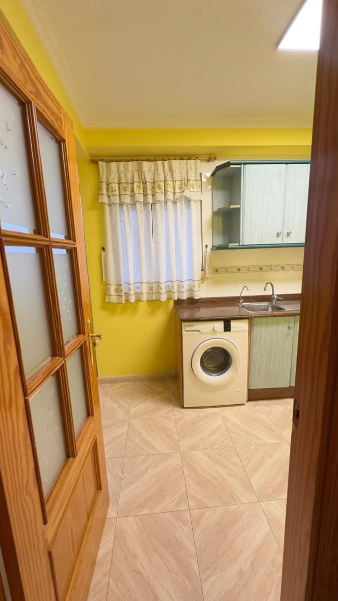 3 slaapkamer Appartement te huur in Torrevieja - € 1.200 (Ref: 10171715)
