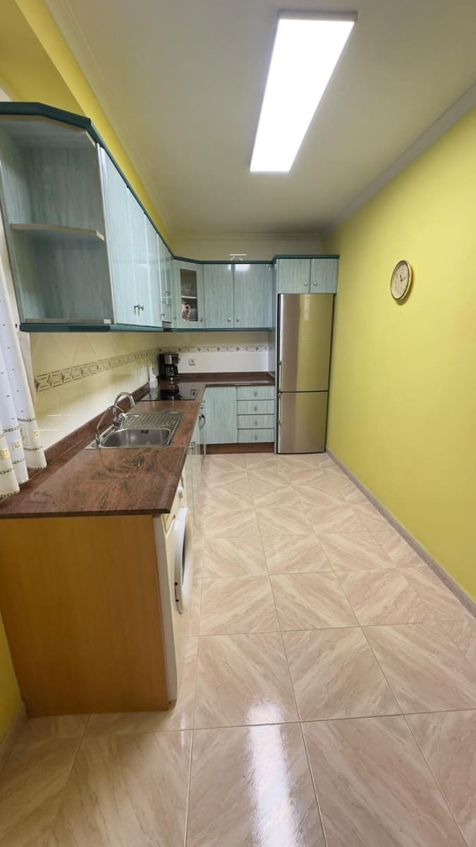3 slaapkamer Appartement te huur in Torrevieja - € 1.200 (Ref: 10171715)
