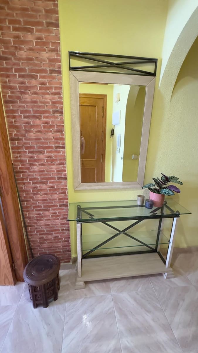 3 slaapkamer Appartement te huur in Torrevieja - € 1.200 (Ref: 10171715)