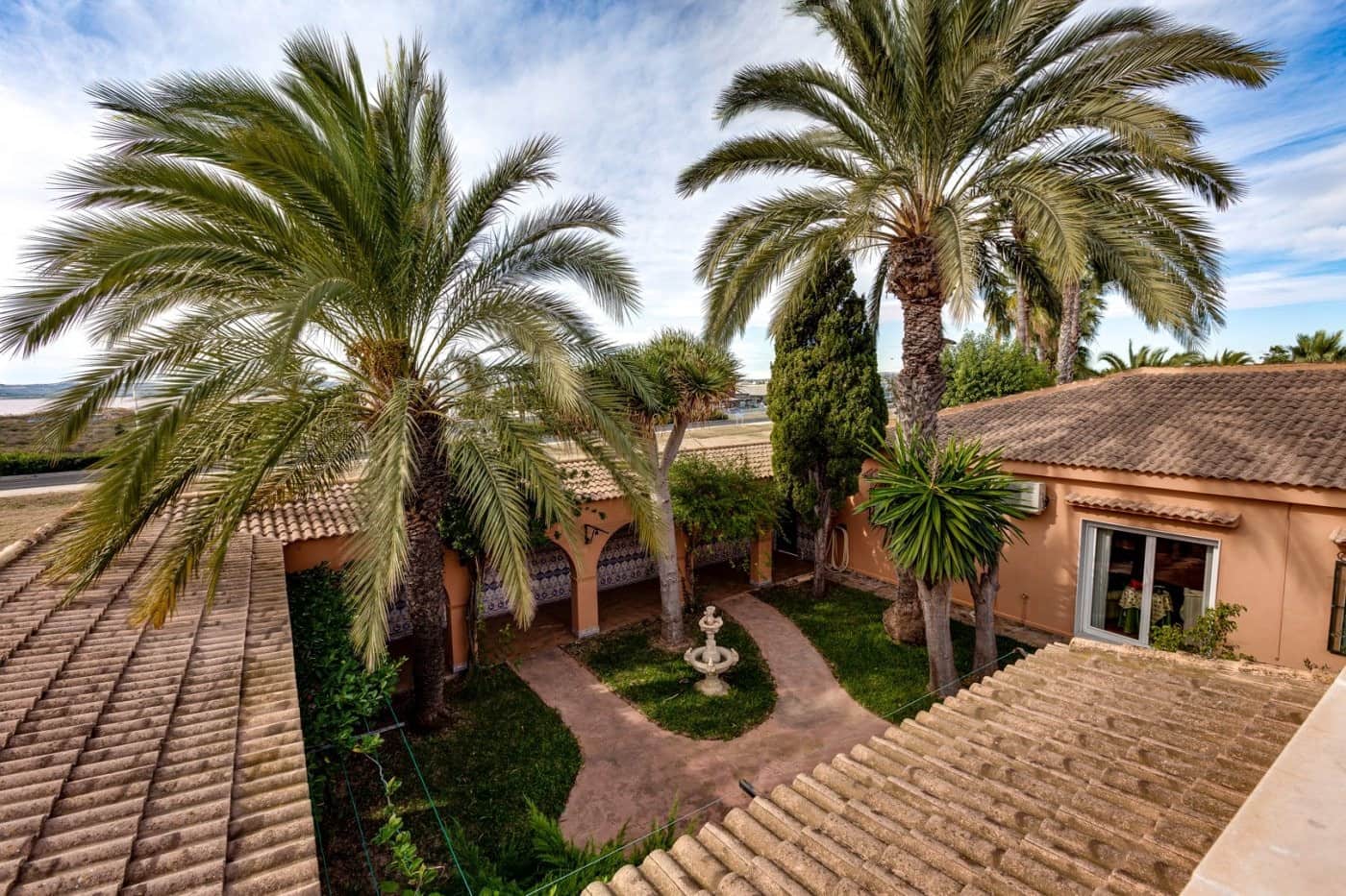 5 soveværelse Villa til salg i San Luis med swimmingpool garage - € 850.000 (Ref: 6900490)