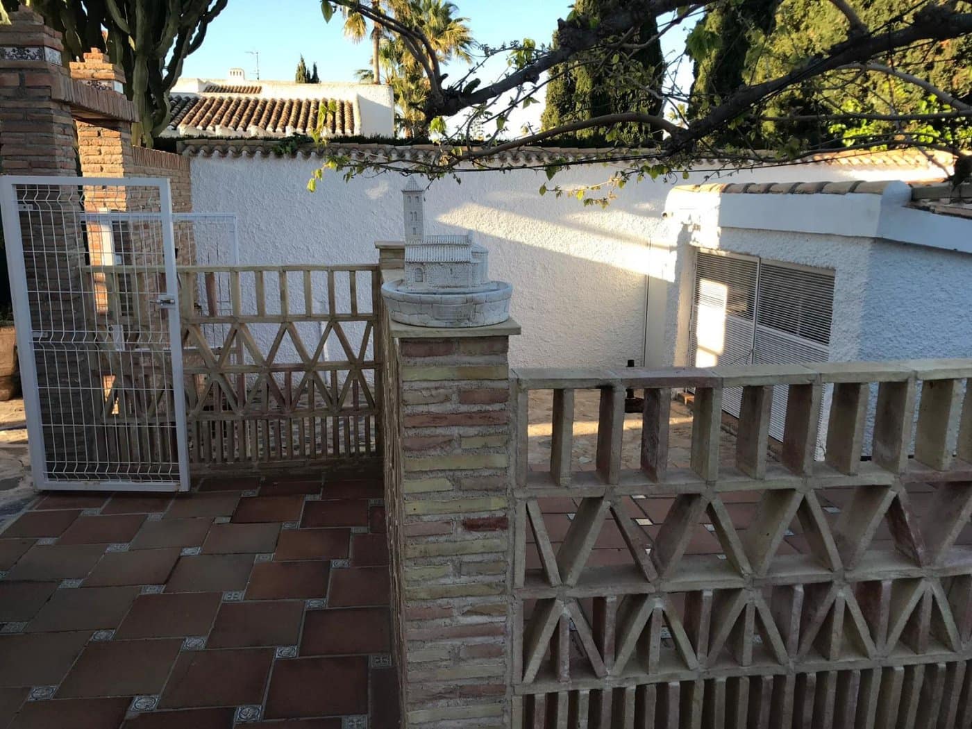 6 soveværelse Villa til salg i Cabo Roig med swimmingpool garage - € 1.590.000 (Ref: 6961054)