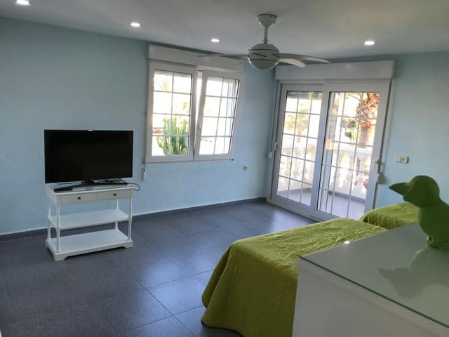 6 sypialnia Willa na sprzedaż w Cabo Roig, Orihuela z basenem garażem - 1 590 000 € (Ref: 6961054)