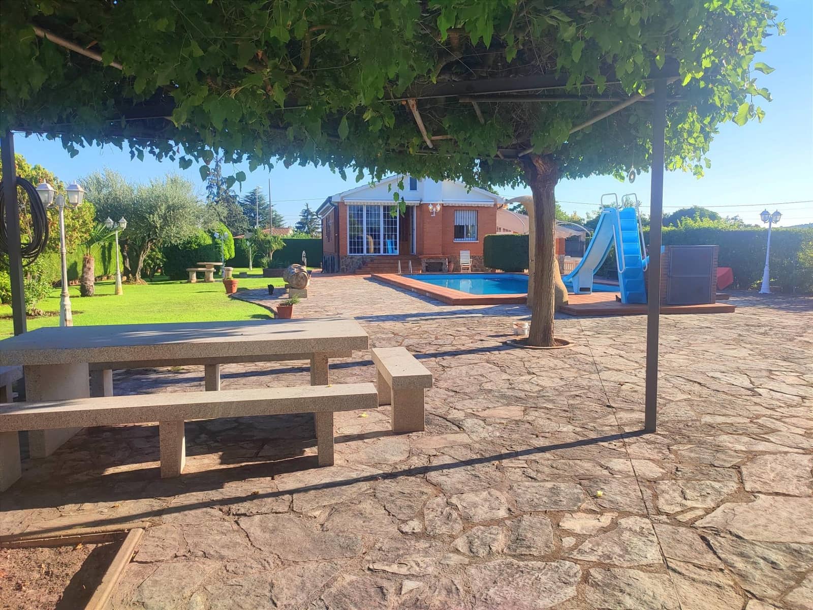 5 soverom Finca/Herregård til salgs i Albelda de Iregua med svømmebasseng garasje - € 1 000 000 (Ref: 7819064)