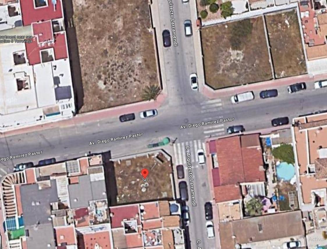 Tomt till salu i Torrevieja - 350 000 € (Ref: 8039402)