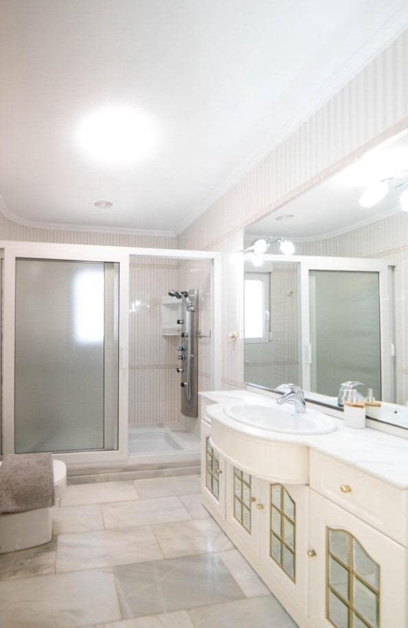 4 bedroom Villa for sale in Orihuela Costa with pool garage - € 799,000 (Ref: 8133864)