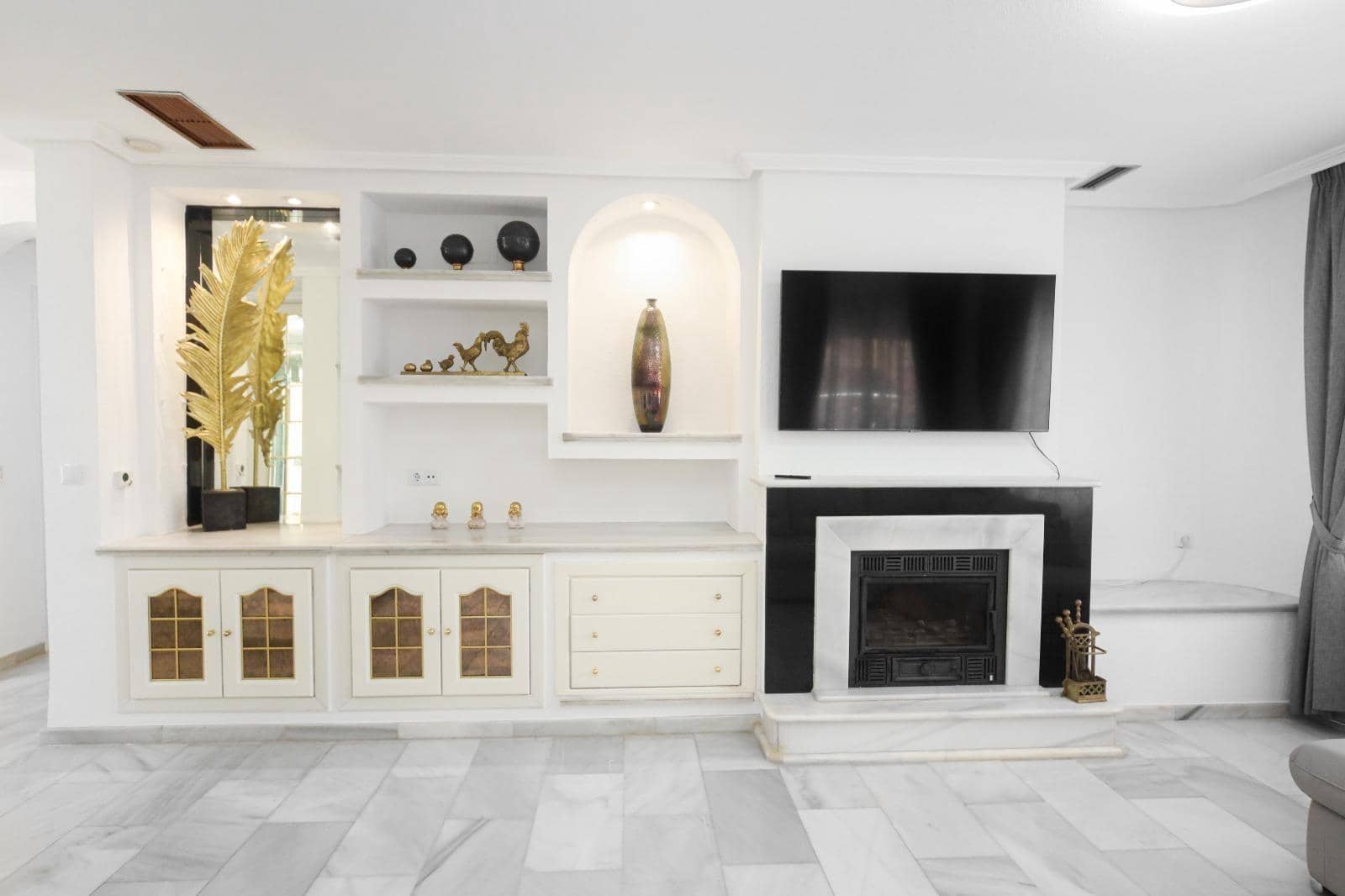 4 bedroom Villa for sale in Orihuela Costa with pool garage - € 799,000 (Ref: 8133864)