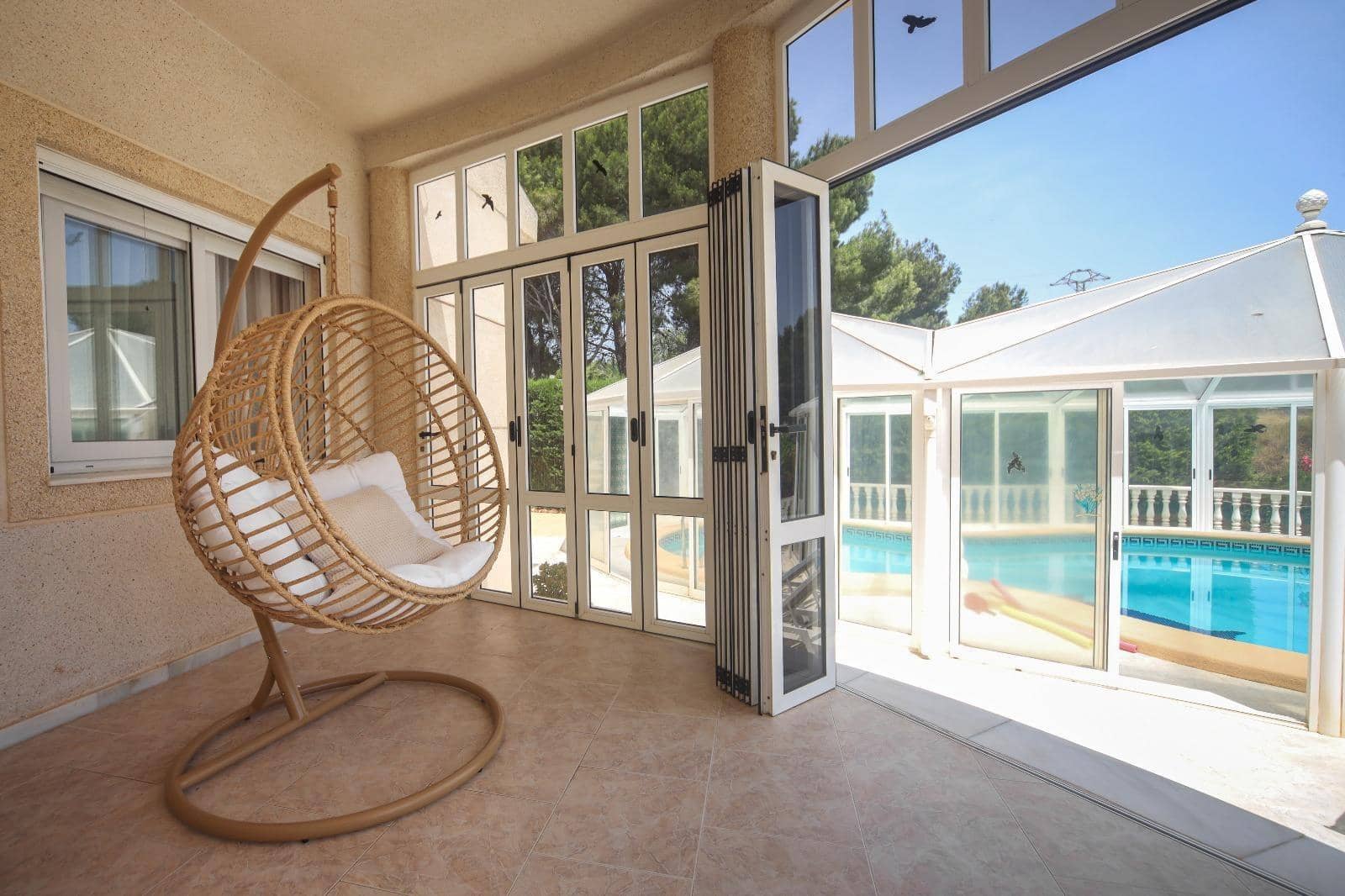 4 bedroom Villa for sale in Orihuela Costa with pool garage - € 799,000 (Ref: 8133864)