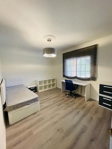 4 Zimmer Villa zu verkaufen in Torrevieja mit Pool - 600.000 € (Ref: 8133865)