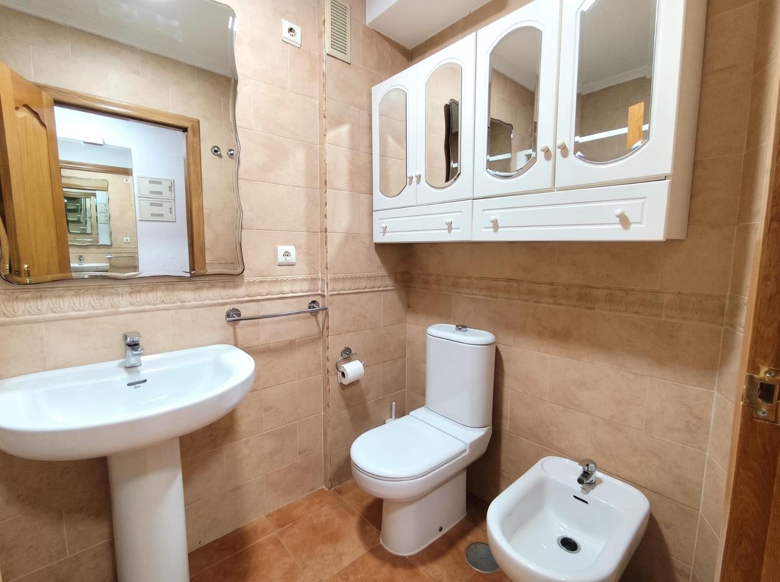 2 bedroom Apartment for rent in Torrevieja with pool - € 800 (Ref: 8445924)