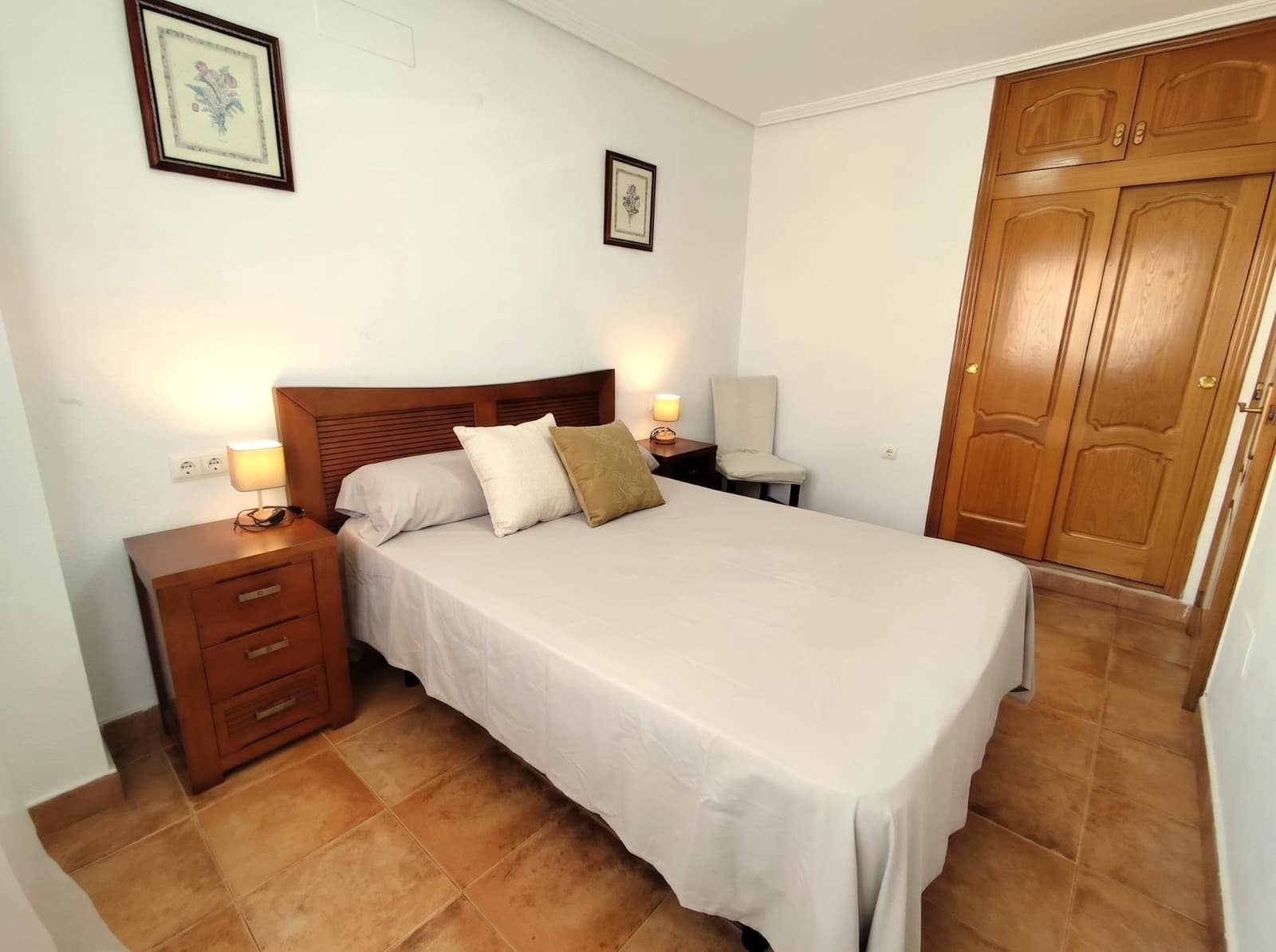 2 bedroom Apartment for rent in Torrevieja with pool - € 800 (Ref: 8445924)