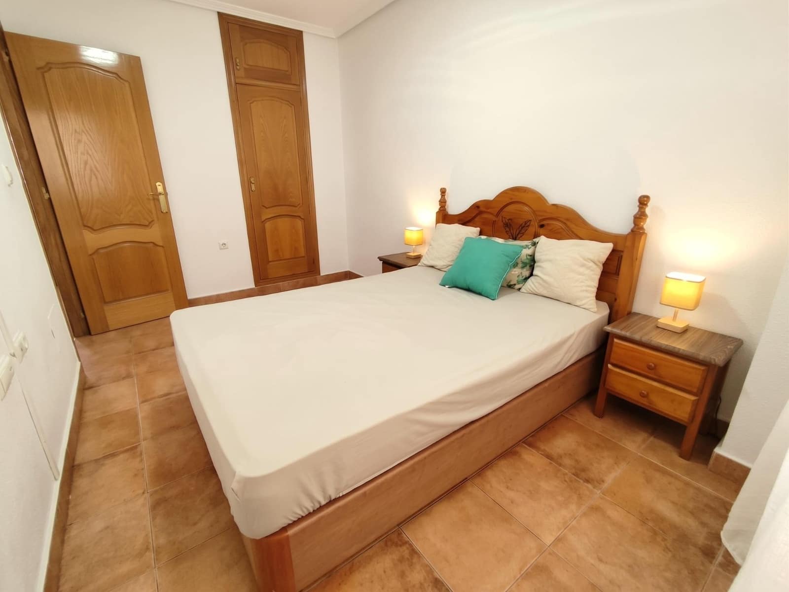 2 bedroom Apartment for rent in Torrevieja with pool - € 800 (Ref: 8445924)