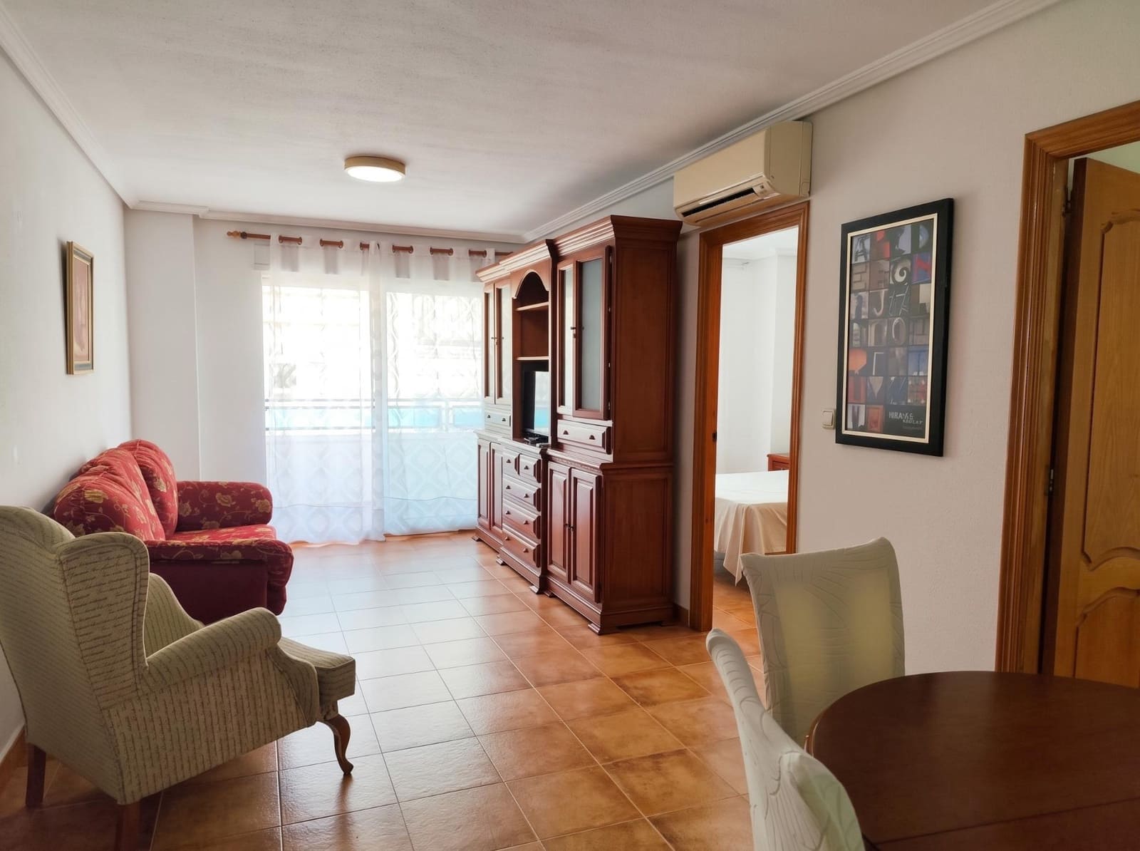 2 bedroom Apartment for rent in Torrevieja with pool - € 800 (Ref: 8445924)