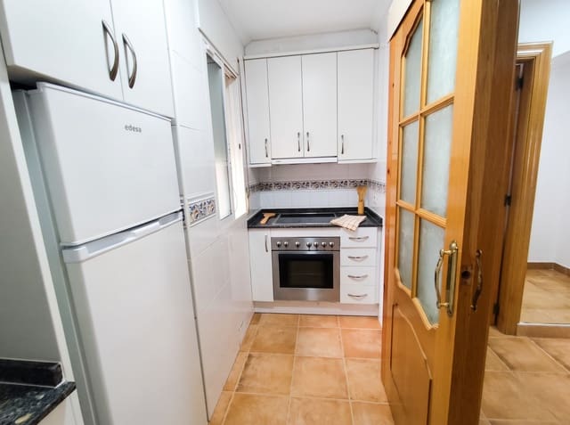 2 sovrum Lägenhet att hyra i Centro, Torrevieja med pool - 800 € (Ref: 8445924)