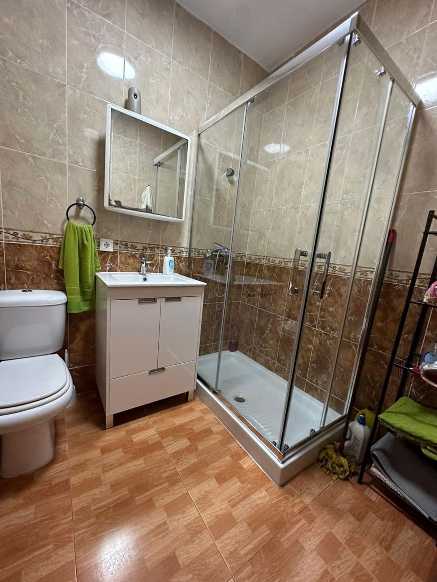 2 quarto Bungalow para arrendar em Torrevieja - 600 € (Ref: 8450791)