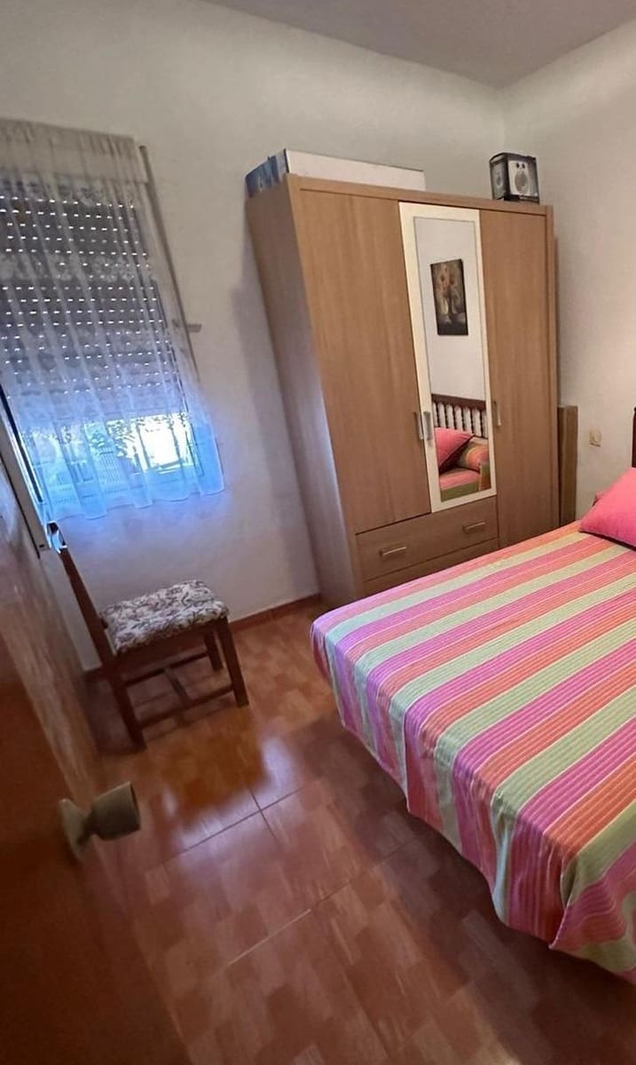 2 quarto Bungalow para arrendar em Torrevieja - 600 € (Ref: 8450791)