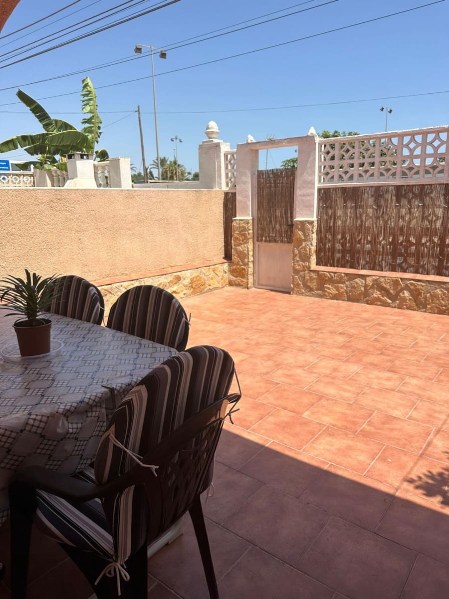 2 quarto Bungalow para arrendar em Torrevieja - 600 € (Ref: 8450791)