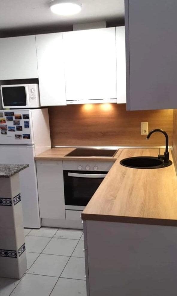 Bungalow de 1 habitación en Torrevieja en alquiler con piscina - 700 € (Ref: 8886290)