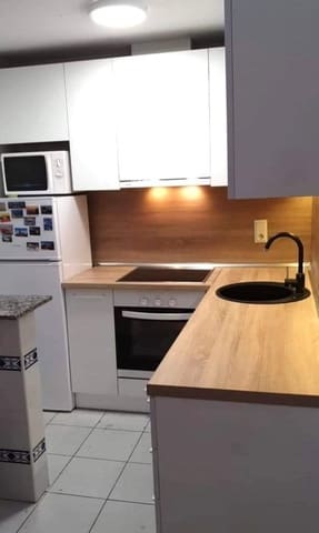Bungalow de 1 habitación en Torreblanca, Torrevieja en alquiler con piscina - 700 € (Ref: 8886290)