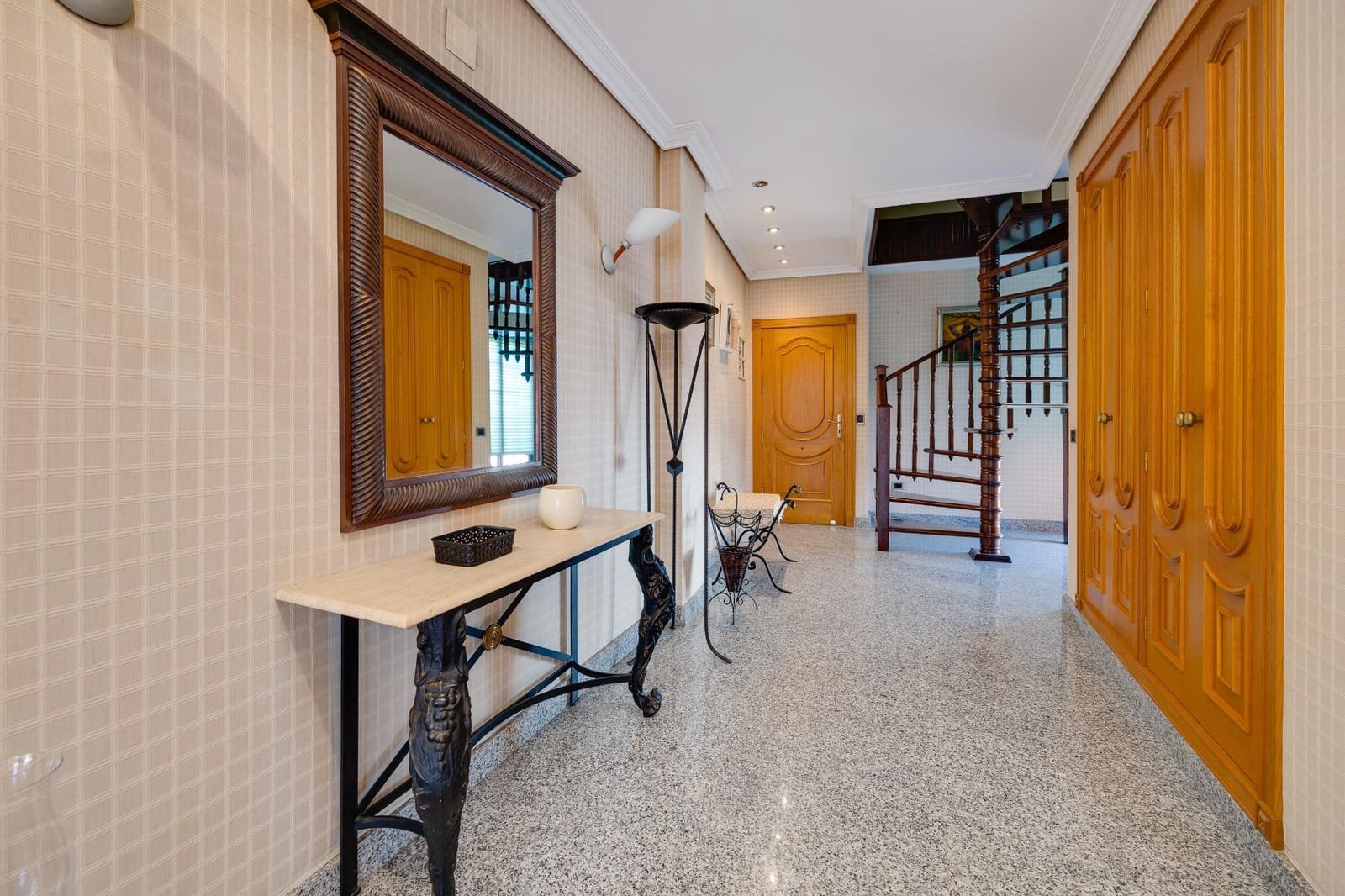 3 soverom Penthouse til leie i Torrevieja - € 1 600 (Ref: 8915446)