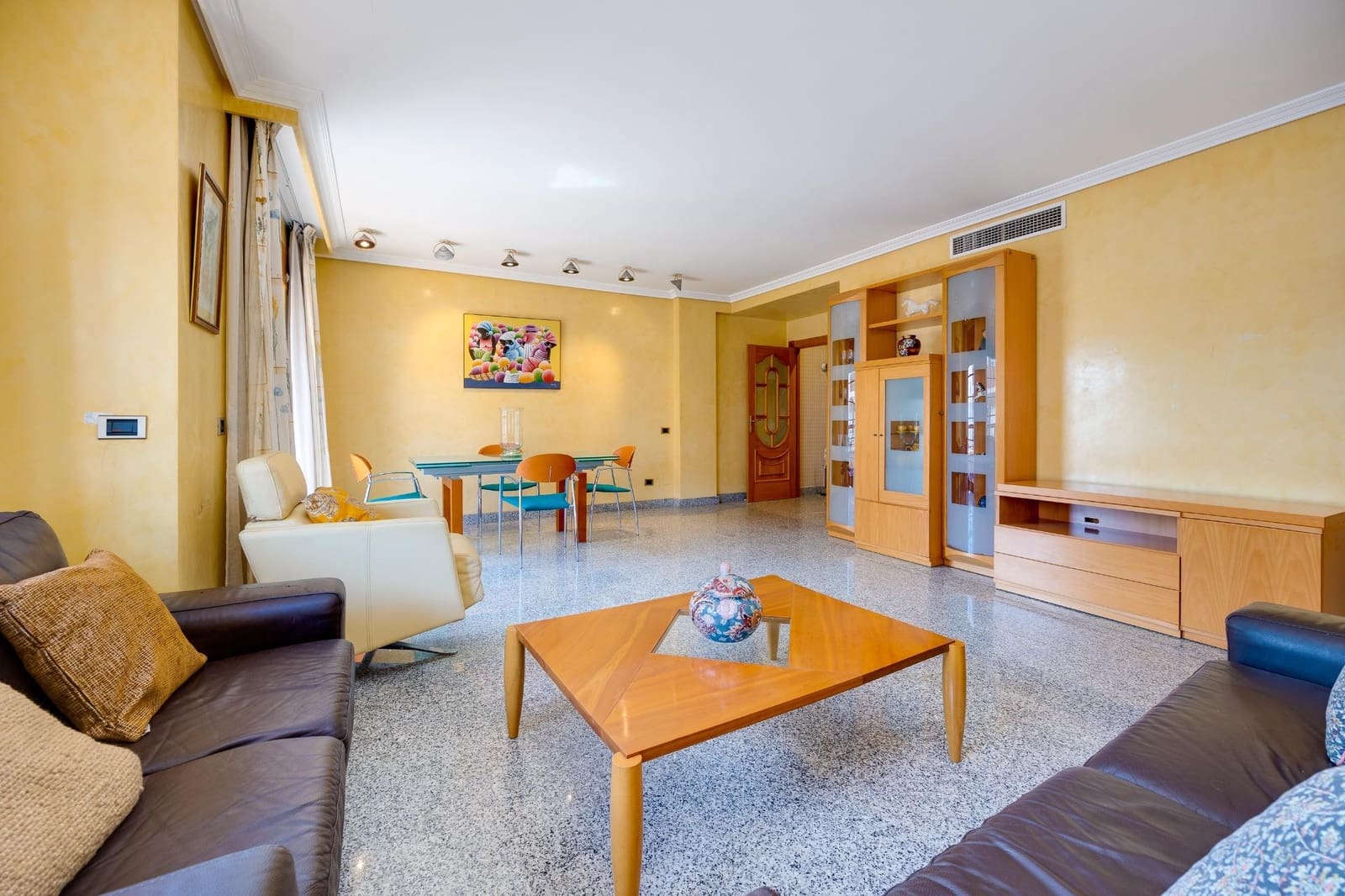 3 soverom Penthouse til leie i Torrevieja - € 1 600 (Ref: 8915446)