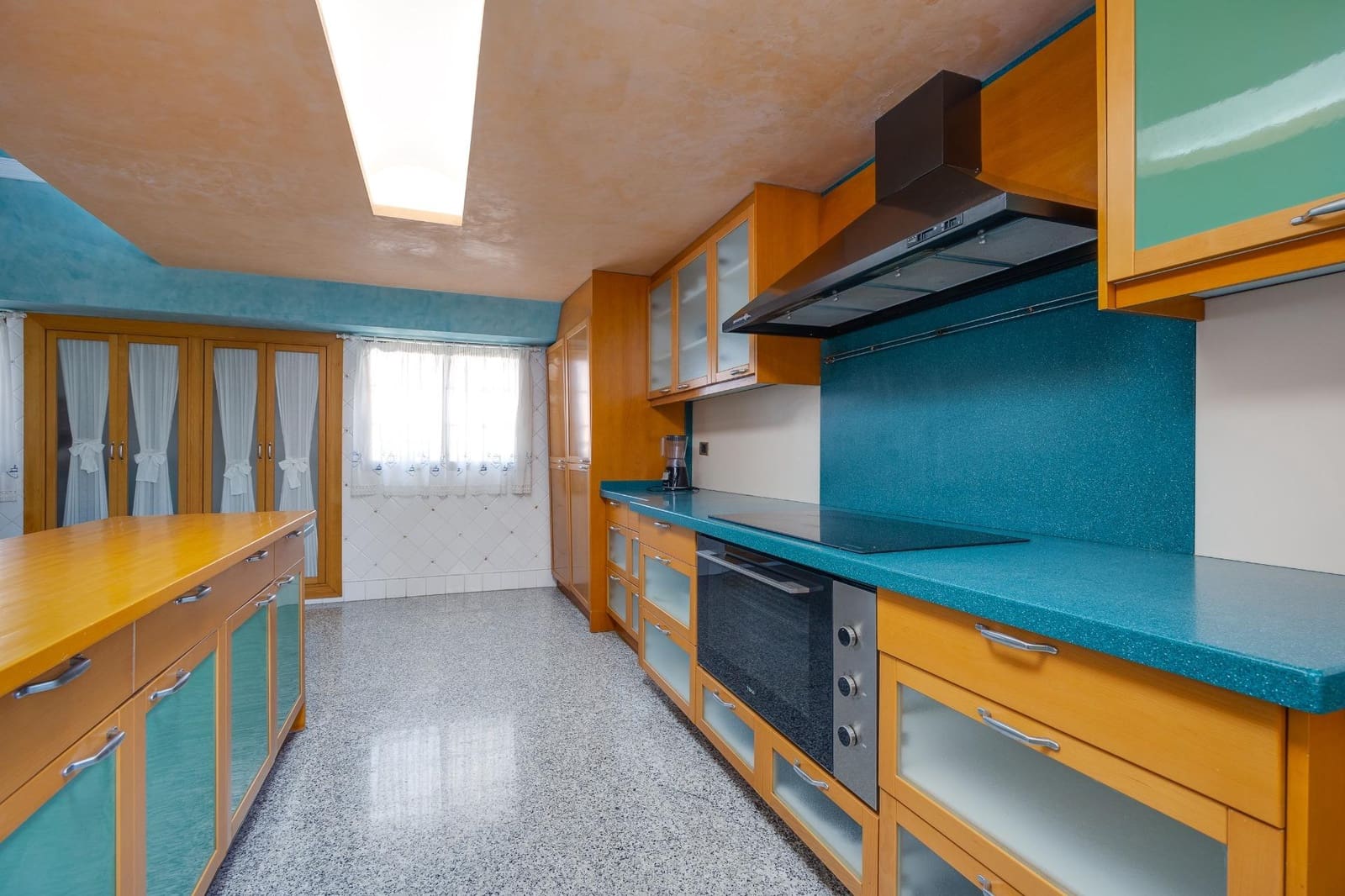 3 soverom Penthouse til leie i Torrevieja - € 1 600 (Ref: 8915446)