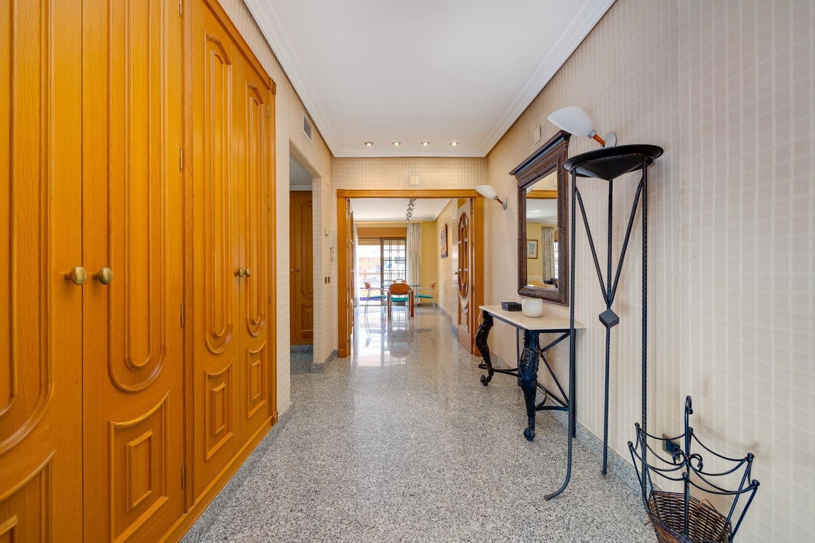 3 soverom Penthouse til leie i Torrevieja - € 1 600 (Ref: 8915446)